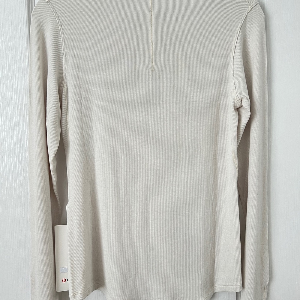 Lululemon Athletica Hold Tight Long Sleeve Top - LTIV Size 8 - Picture 2 of 10